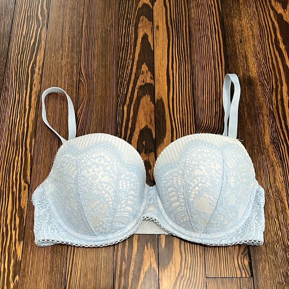 Victoria’s Secret Balconette Bra size: 34DD